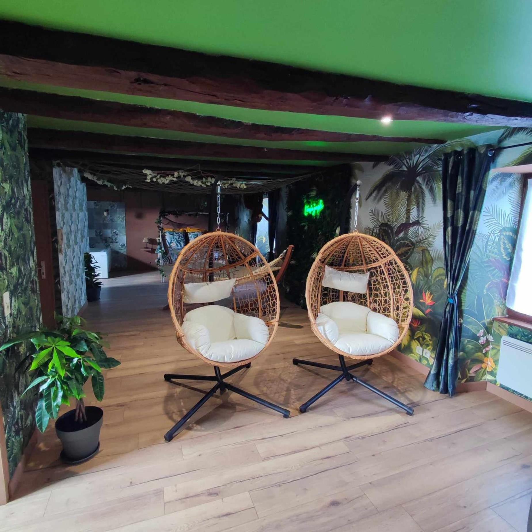 Ferienwohnung L'Evasion Jungle Saint-Pierre-de-Plesguen Exterior foto
