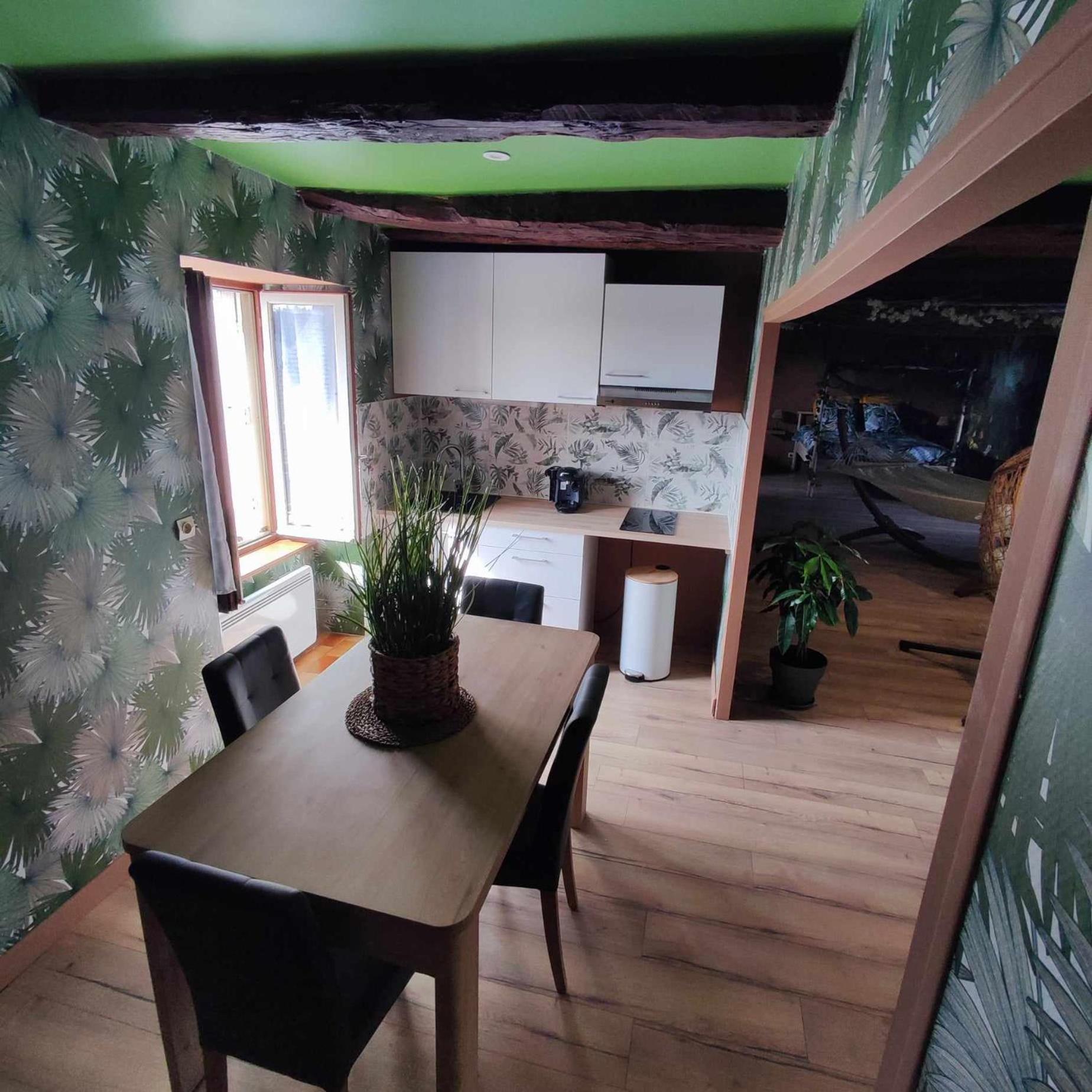 Ferienwohnung L'Evasion Jungle Saint-Pierre-de-Plesguen Exterior foto