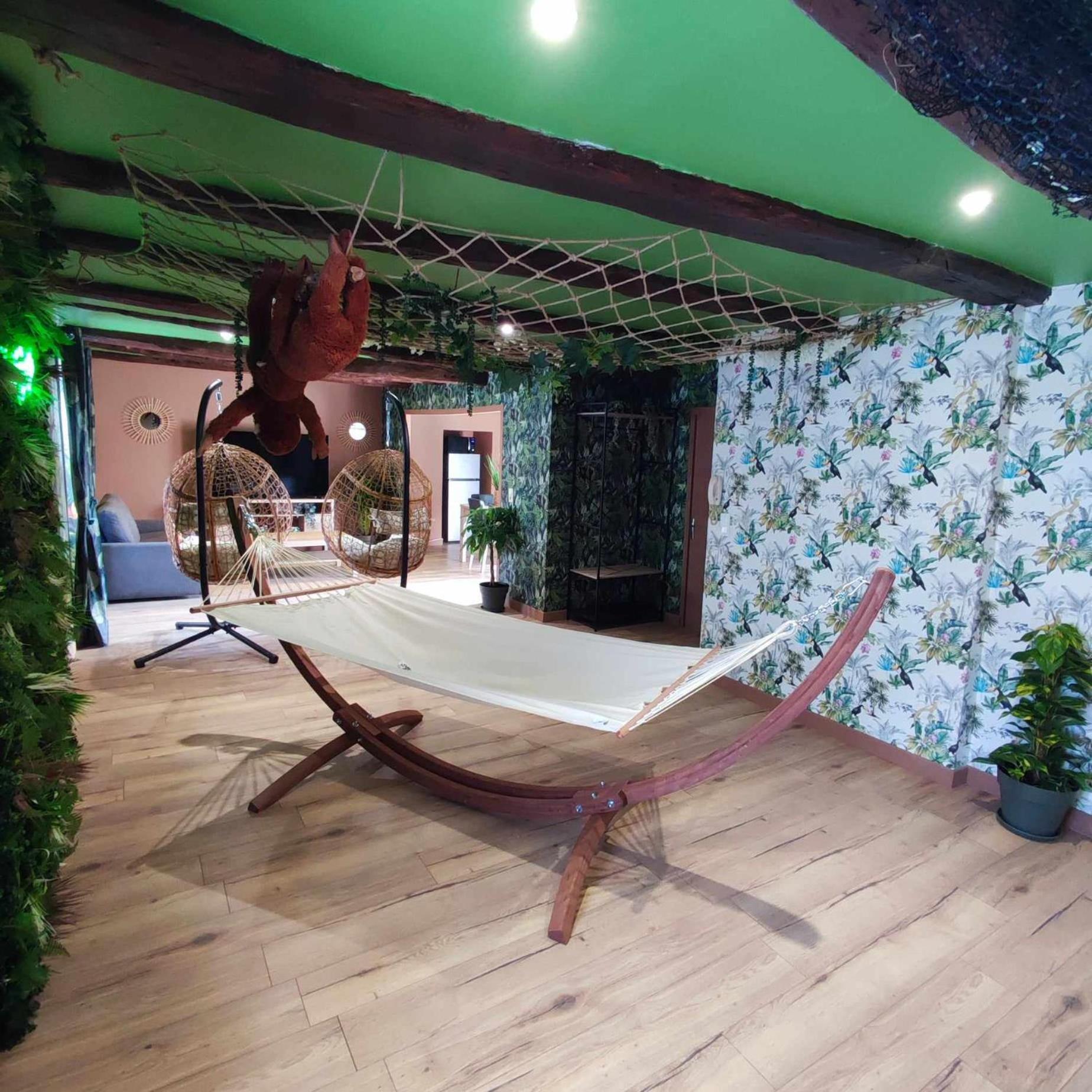 Ferienwohnung L'Evasion Jungle Saint-Pierre-de-Plesguen Exterior foto